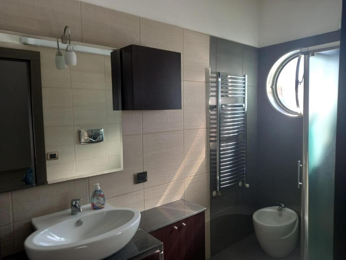 Casa Vacanza Lareggia Con Garage San Prisco المظهر الخارجي الصورة